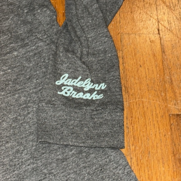 3 Sisters JADELYNN BROOKE Gray Long Sleeve Tee Casual Comfort XL Women’s - Picture 3 of 5